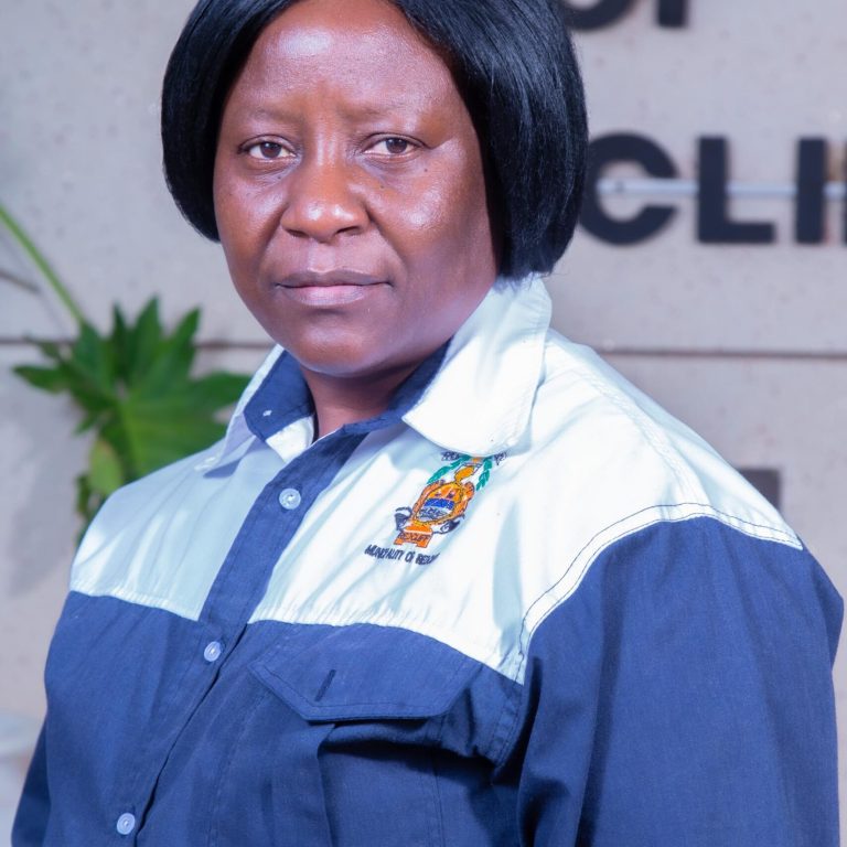Mrs Nyaradzai Mugadza